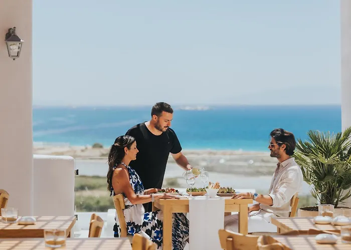 Hotel Naxos Grand 4*