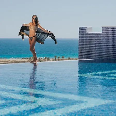 Hotel Naxos Grand 4*