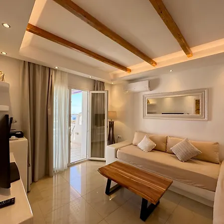 Naxos Grand Hotel 4*